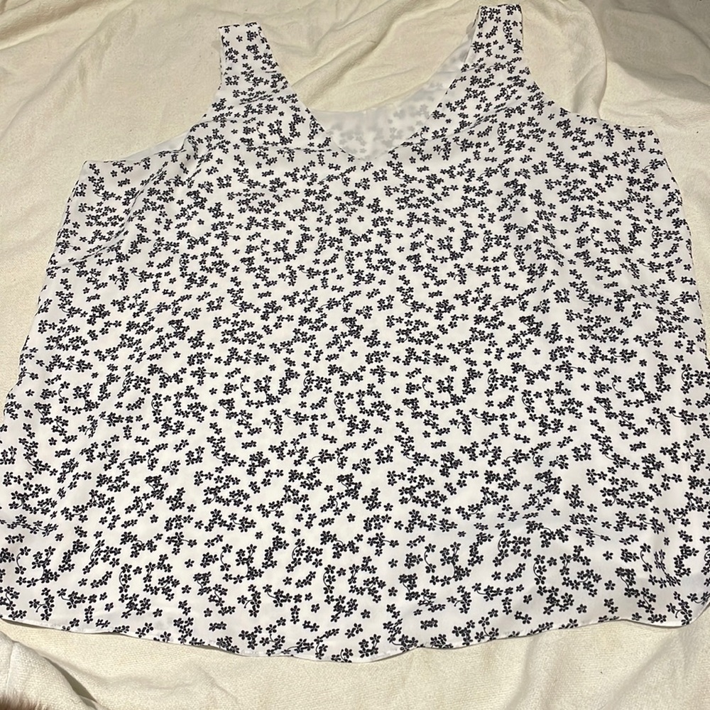 Women’s reversible tank top blouse from Denver Hayes.